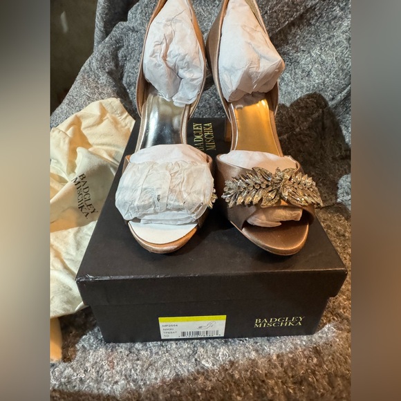 Badgley Mischka Nikki Open-Toe Pump shoes, 10 M US, Leather Sole - Picture 3 of 7